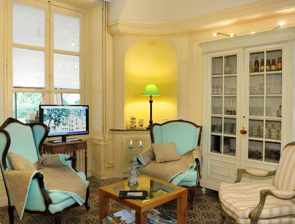Logis Hotel Villa Marjane Saint-Jean-le-Blanc Exterior foto